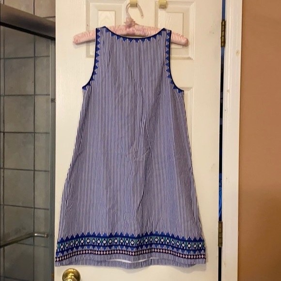 Vineyard Vines geo embroidered striped dress. - Picture 6 of 7